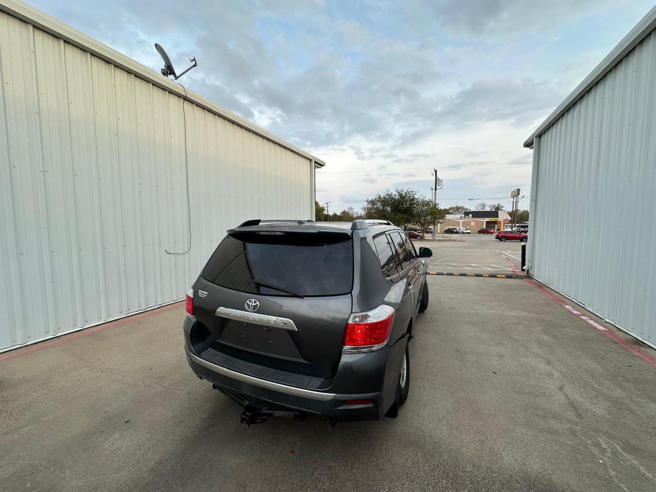 2012 TOYOTA HIGHLANDER LIMITED photo 4