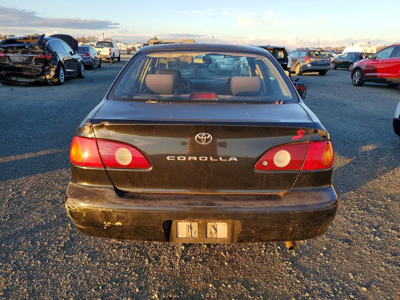 2001 TOYOTA COROLLA CE photo 16