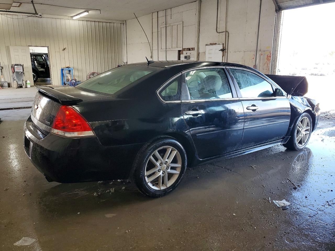 2010 CHEVROLET IMPALA LTZ photo 3
