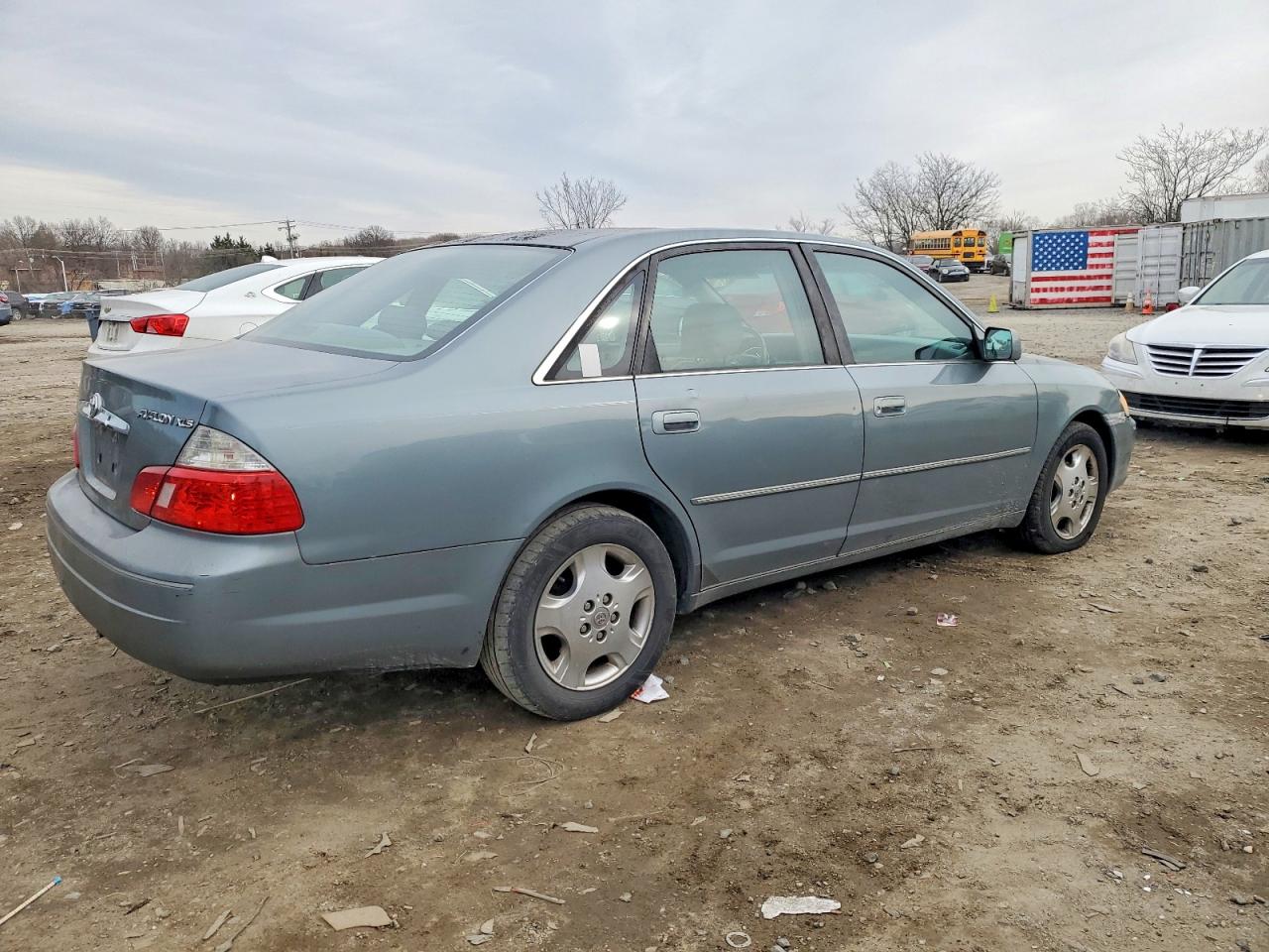 2003 TOYOTA AVALON photo 5