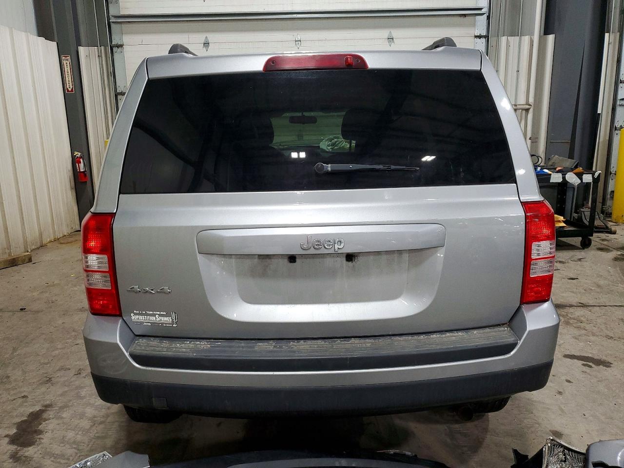 2015 JEEP PATRIOT SPORT photo 6