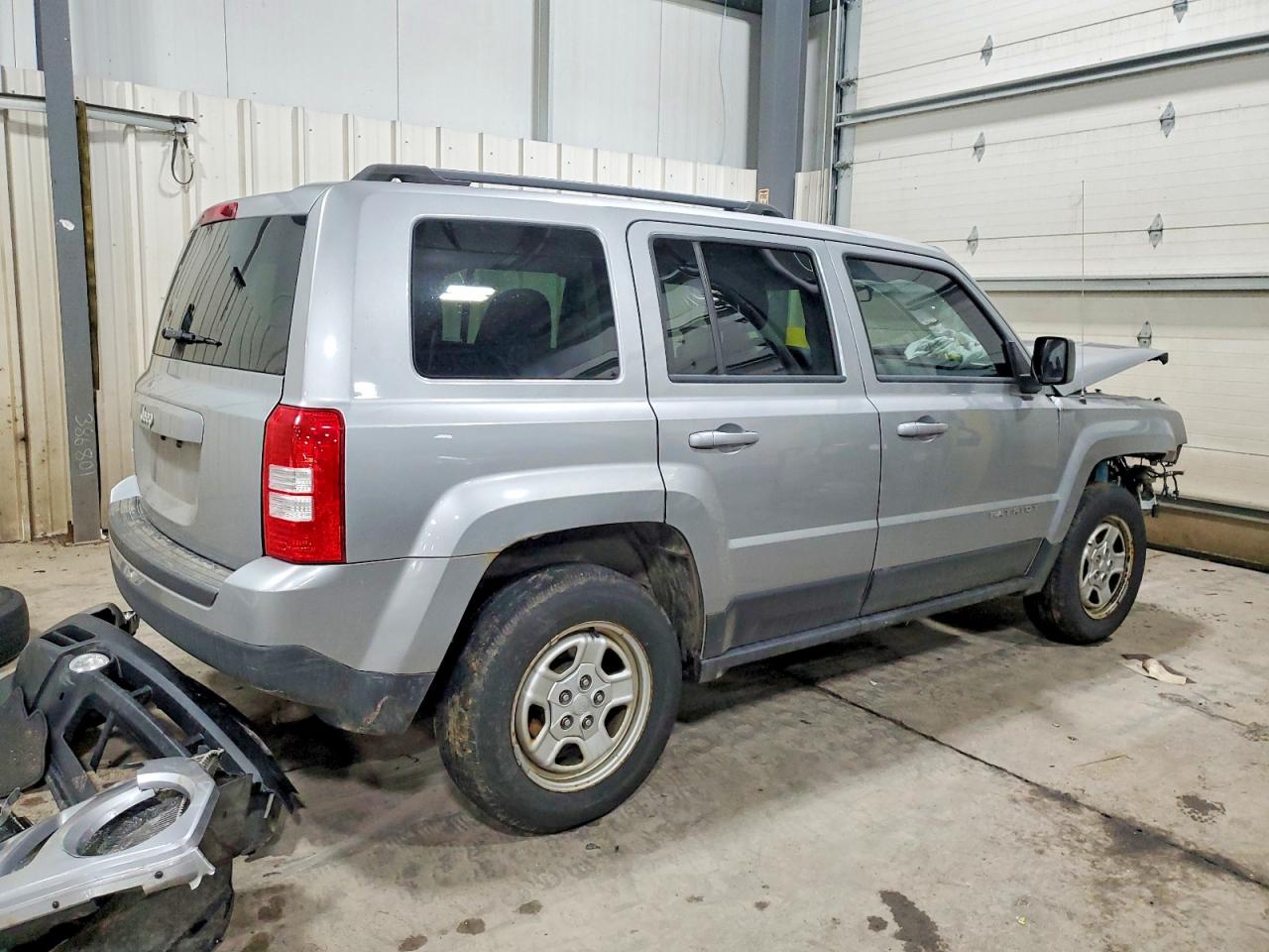 2015 JEEP PATRIOT SPORT photo 3