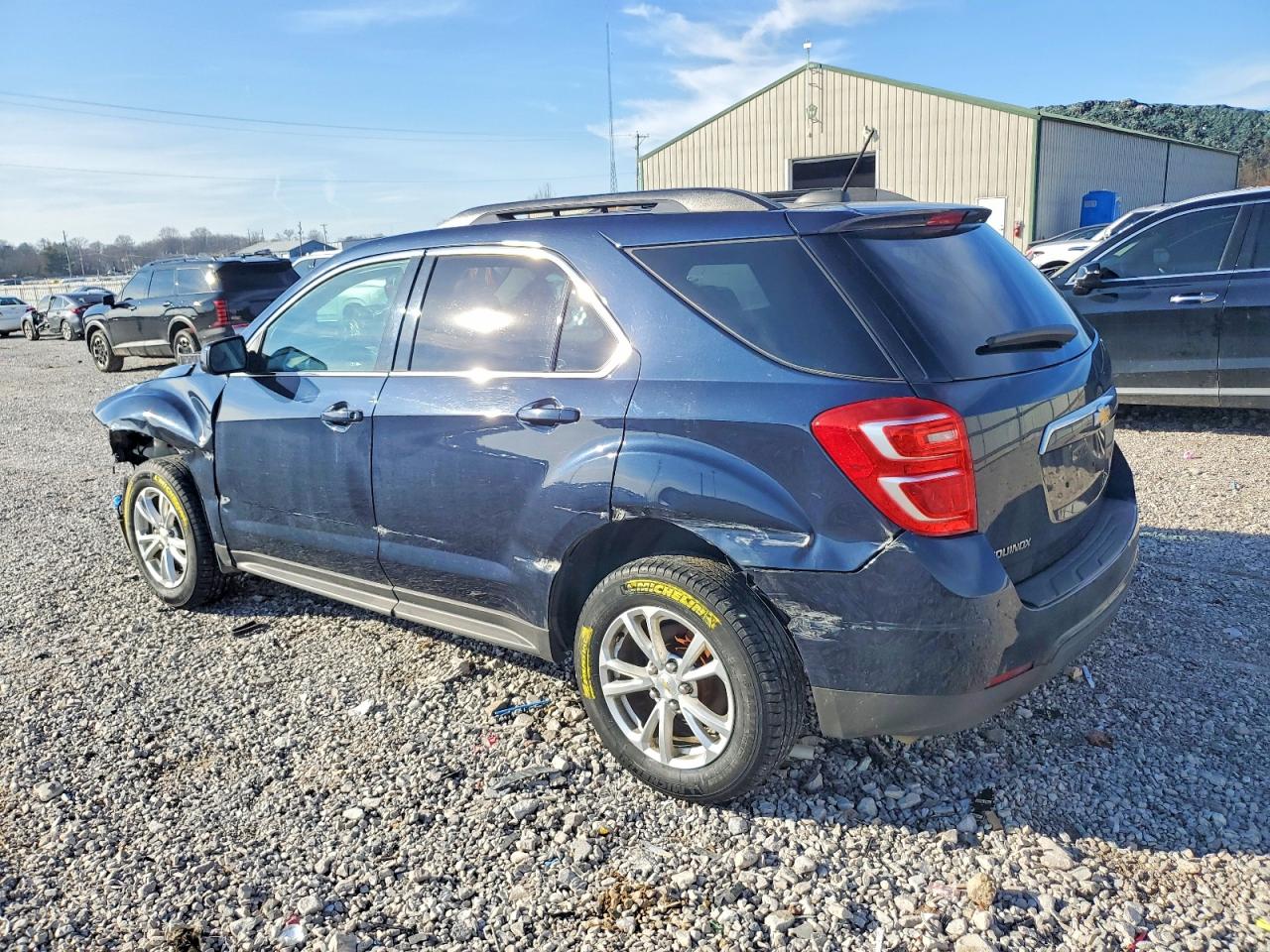 2017 CHEVROLET EQUINOX LT photo 2