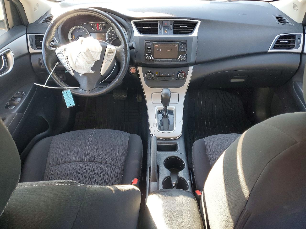 2015 NISSAN SENTRA S photo 15