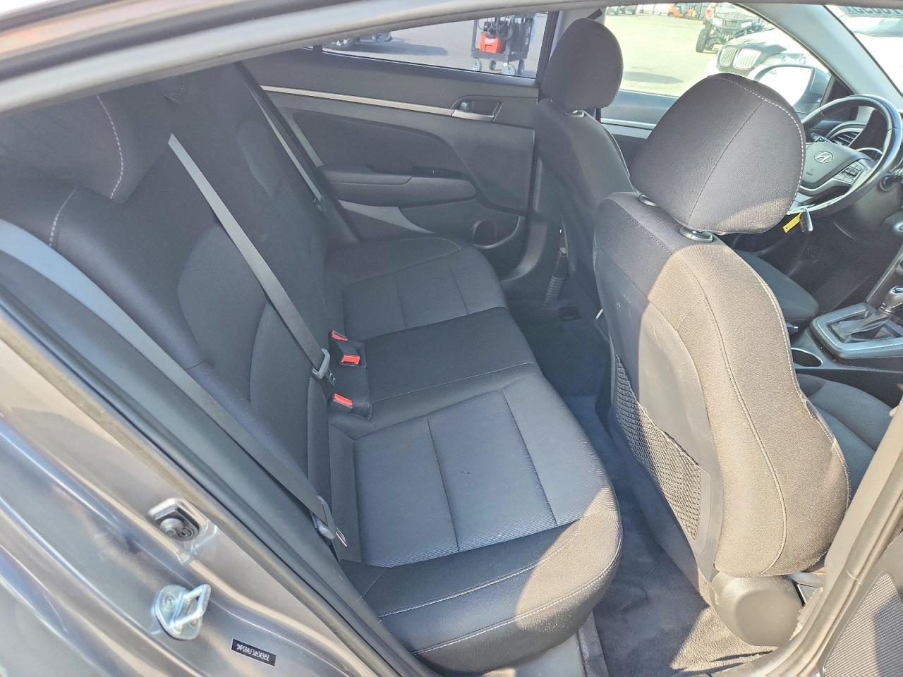 2018 HYUNDAI ELANTRA SEL photo 10