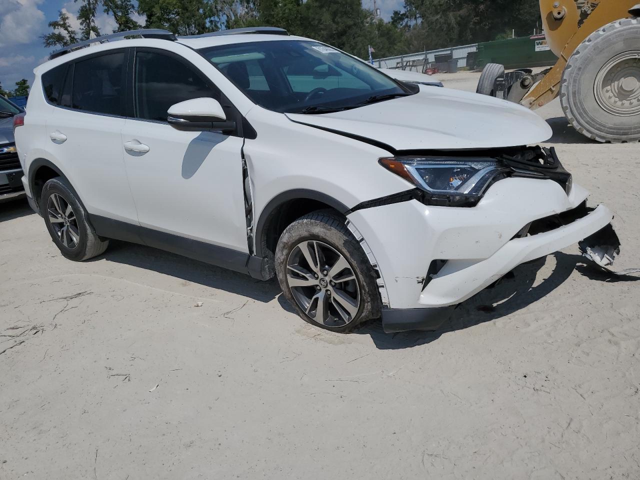 2018 TOYOTA RAV4 ADVENTURE photo 4
