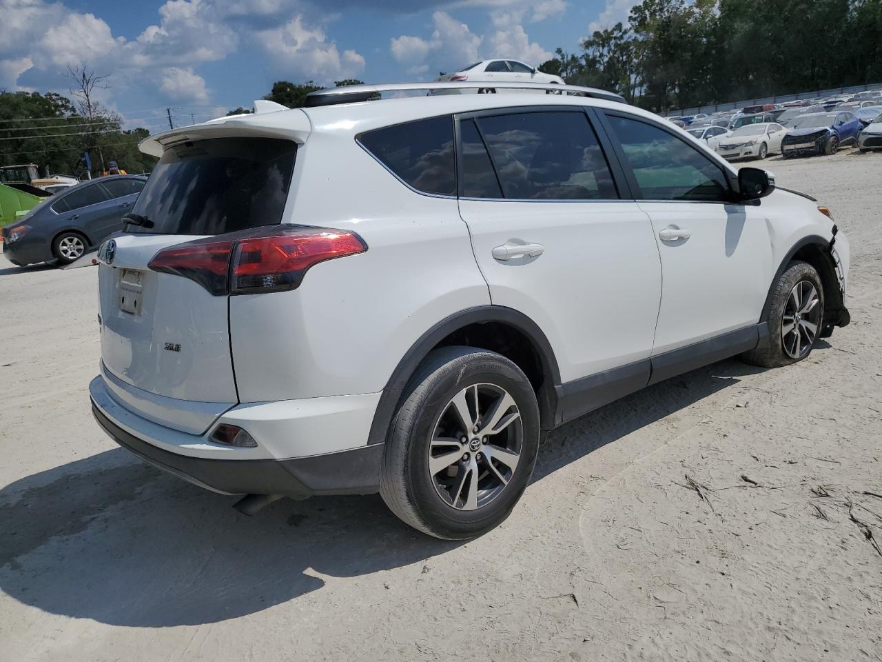2018 TOYOTA RAV4 ADVENTURE photo 3