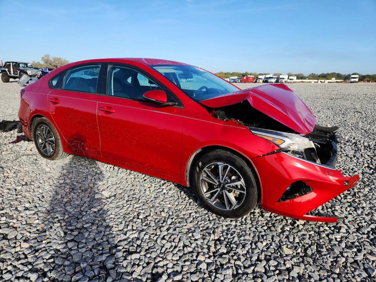 2023 KIA FORTE LX photo 4