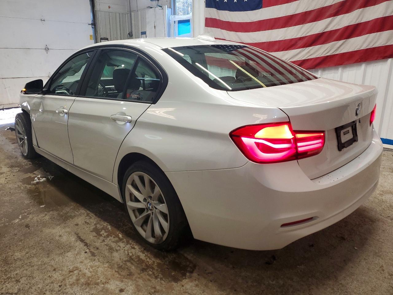 2018 BMW 320 XI photo 3