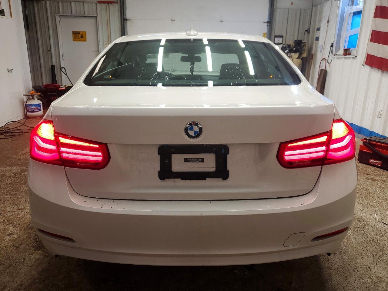 2018 BMW 320 XI photo 11