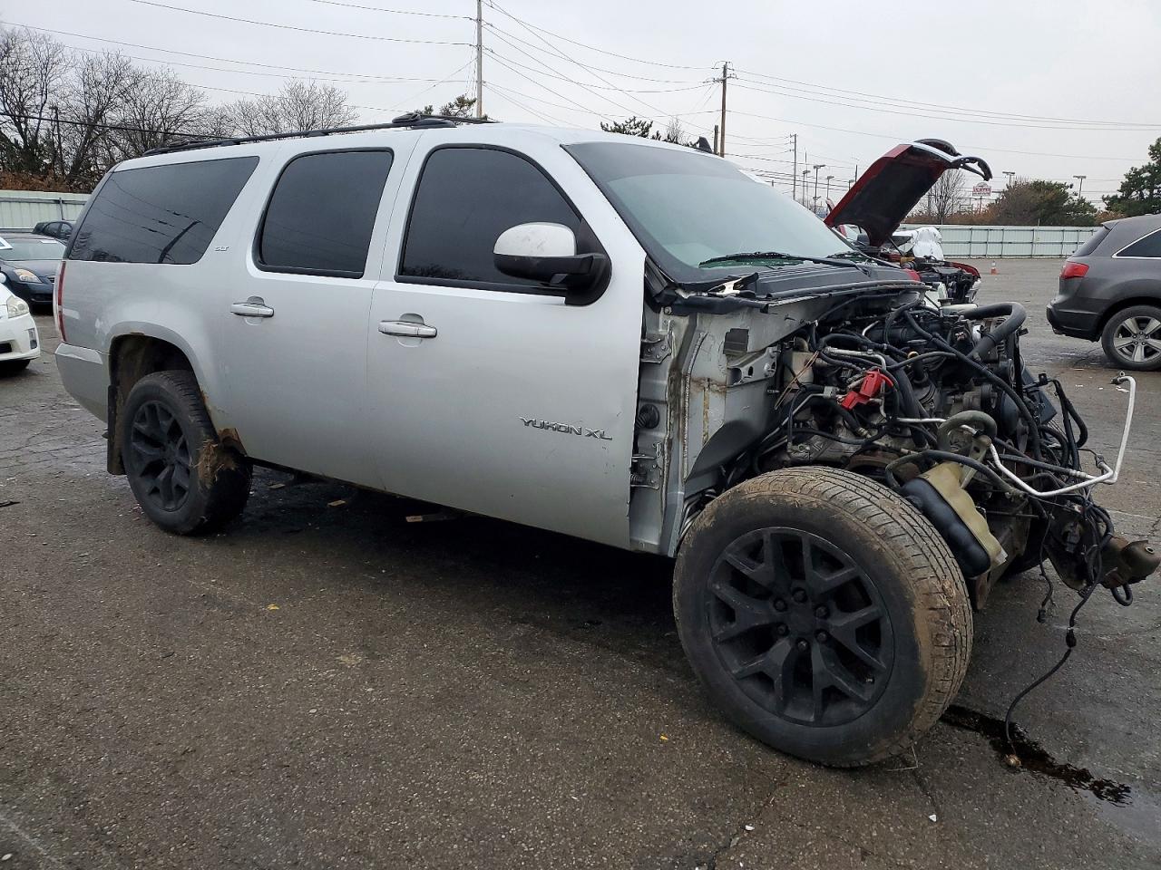 2010 GMC YUKON XL K1500 SLT photo 4
