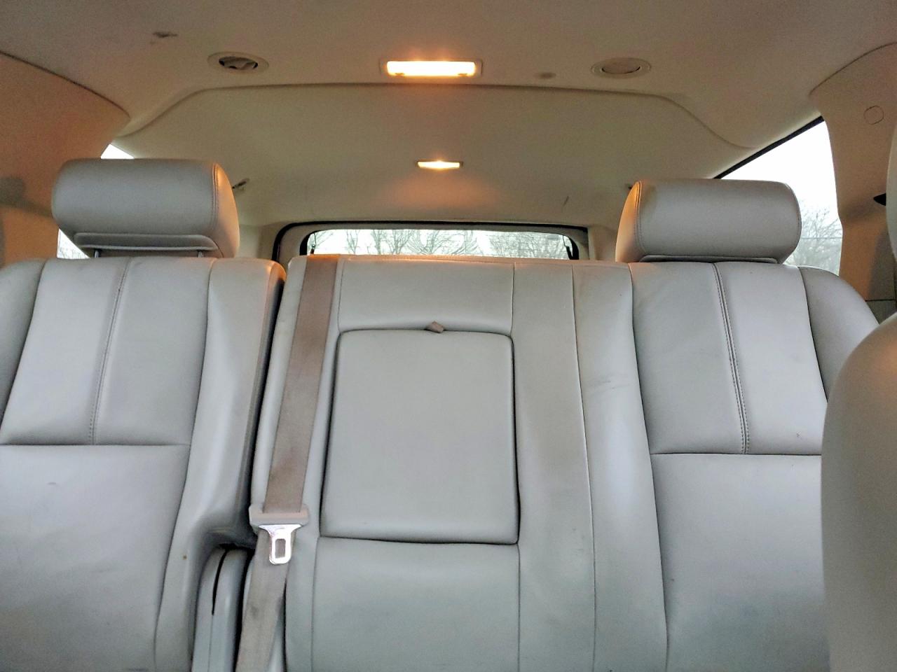 2010 GMC YUKON XL K1500 SLT photo 10