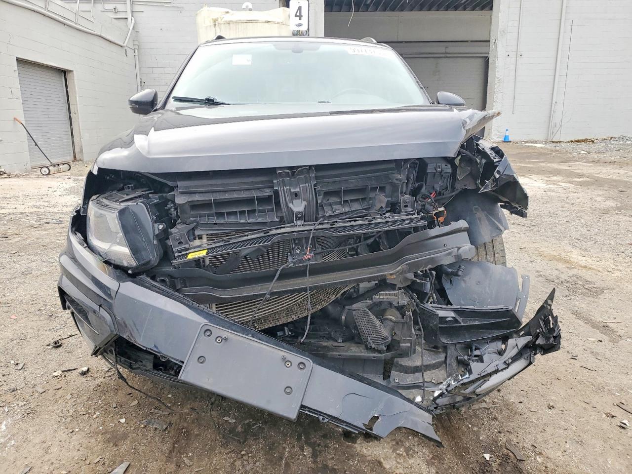 2021 VOLKSWAGEN TIGUAN SE photo 9