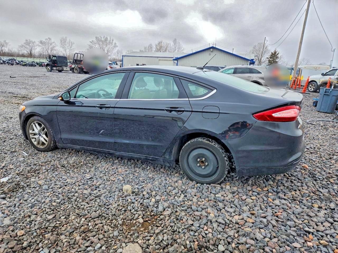2016 FORD FUSION SE photo 2
