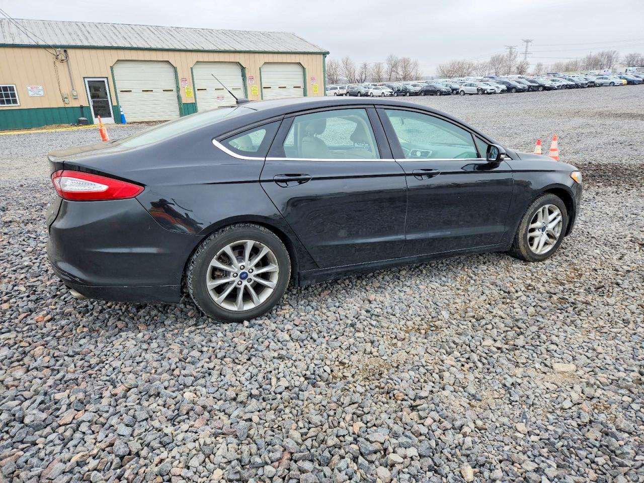 2016 FORD FUSION SE photo 3