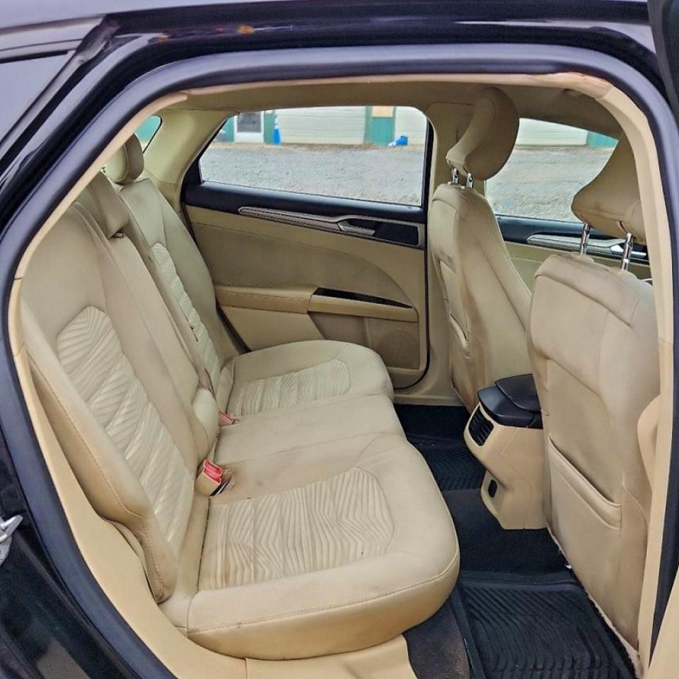 2016 FORD FUSION SE photo 10