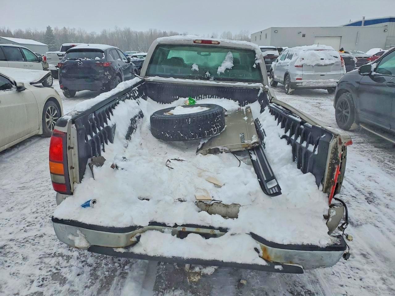 2004 GMC NEW SIERRA C1500 photo 6
