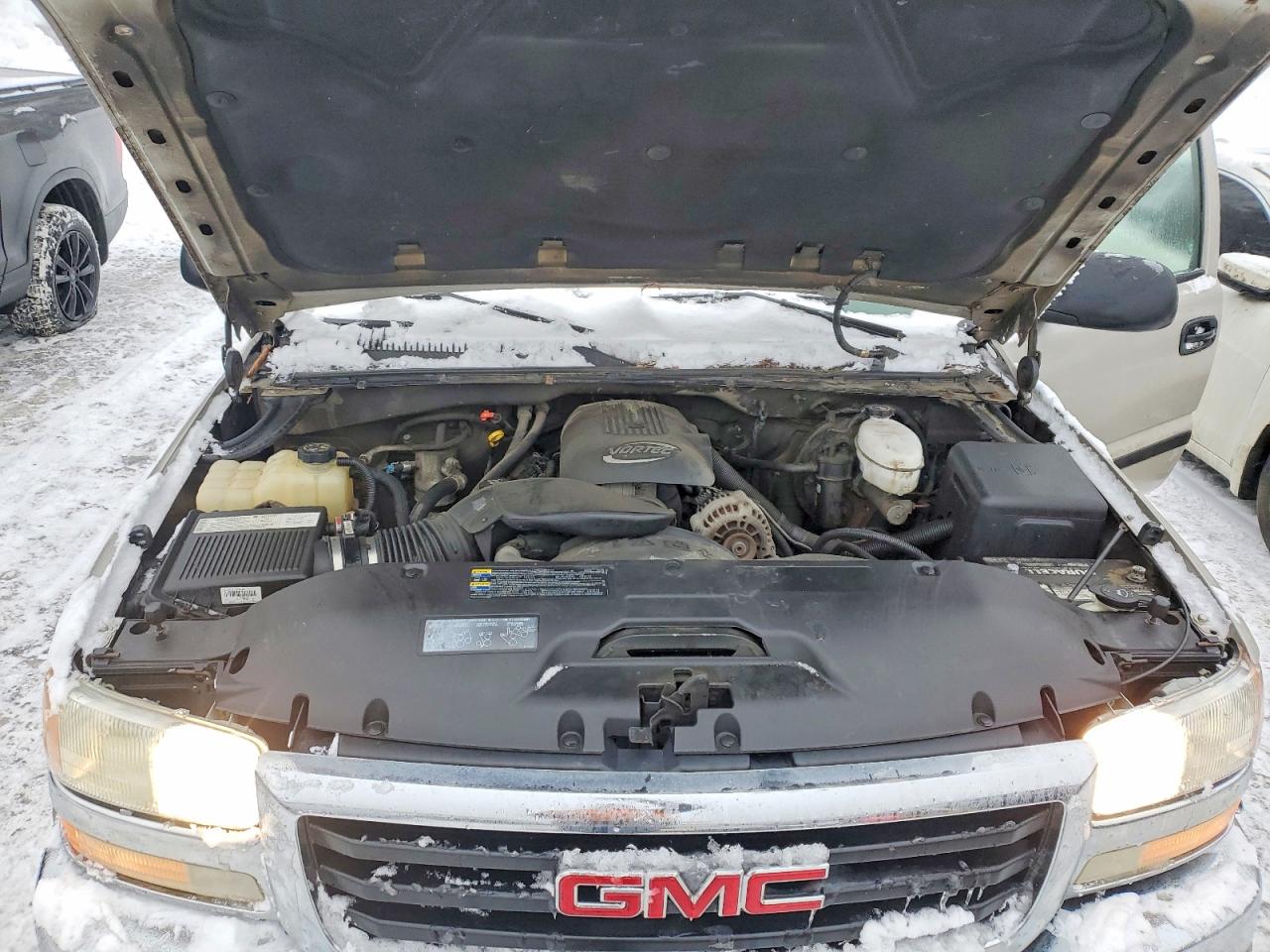 2004 GMC NEW SIERRA C1500 photo 11