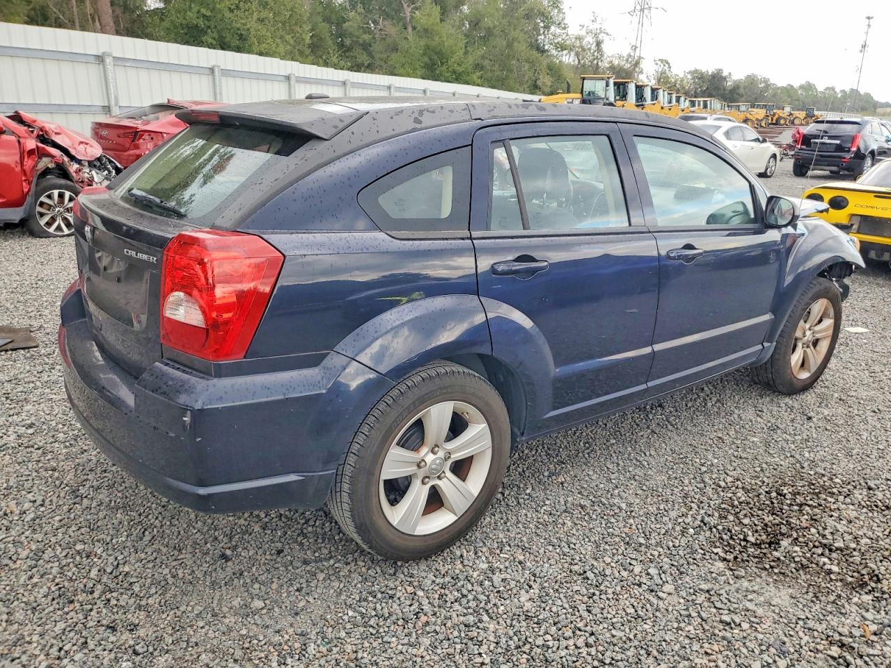 2011 DODGE CALIBER MAINSTREET photo 3