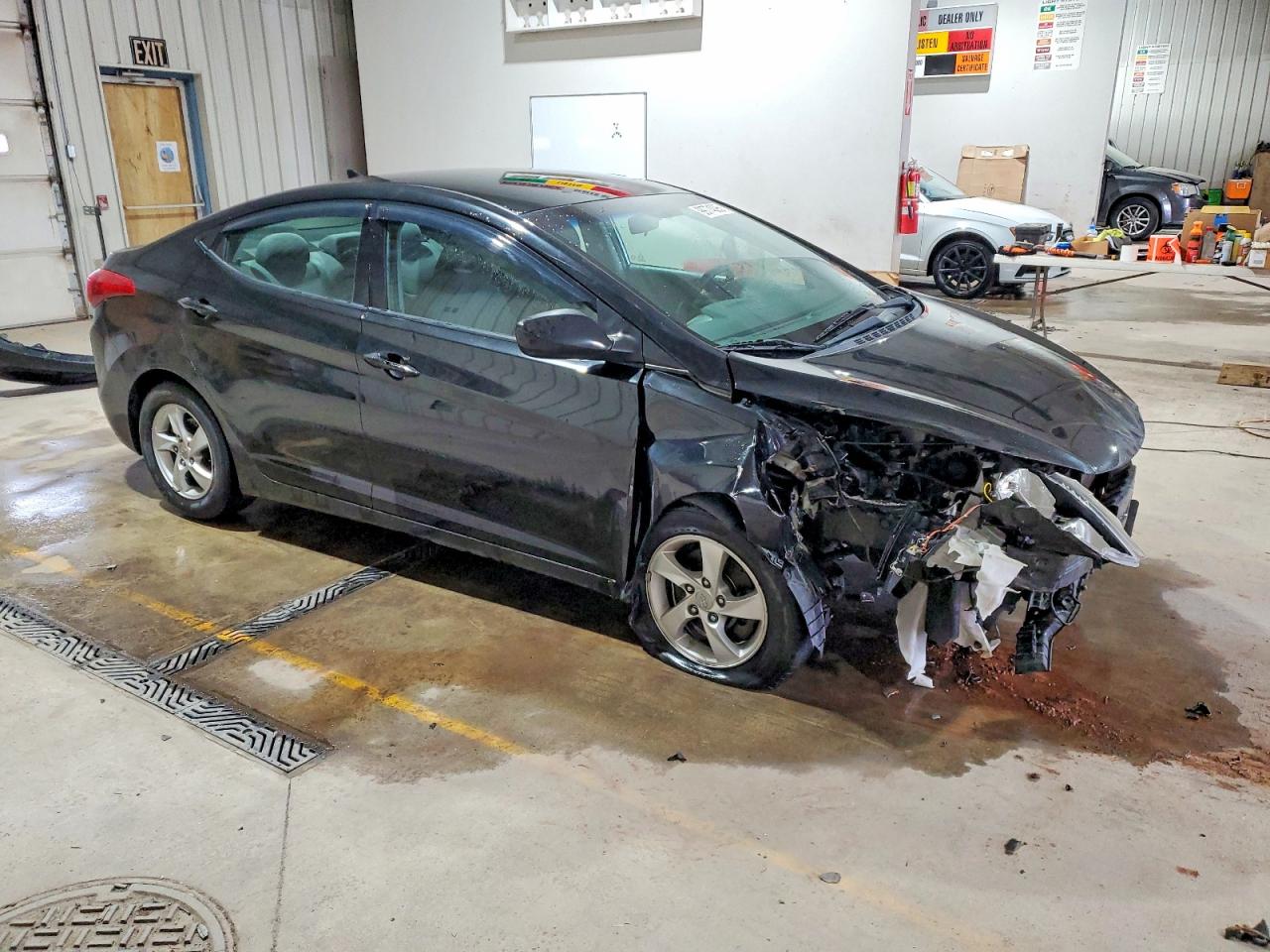 2015 HYUNDAI ELANTRA SE photo 4