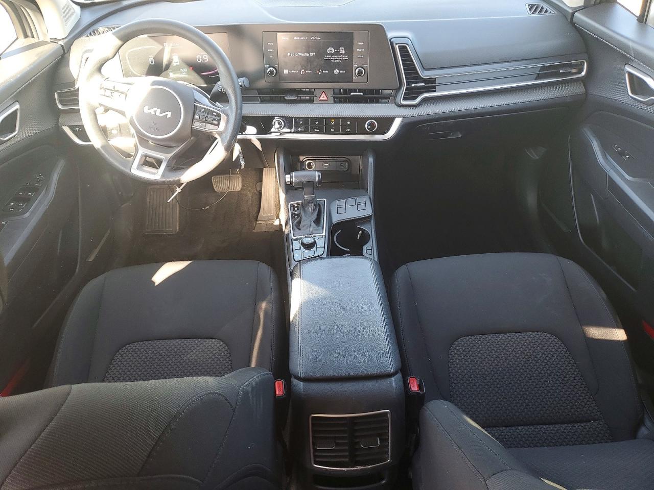 2023 KIA SPORTAGE LX photo 8