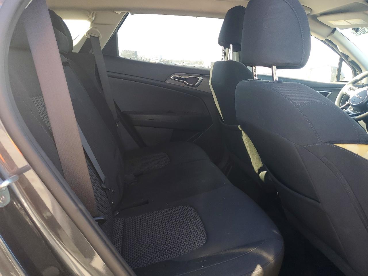 2023 KIA SPORTAGE LX photo 10