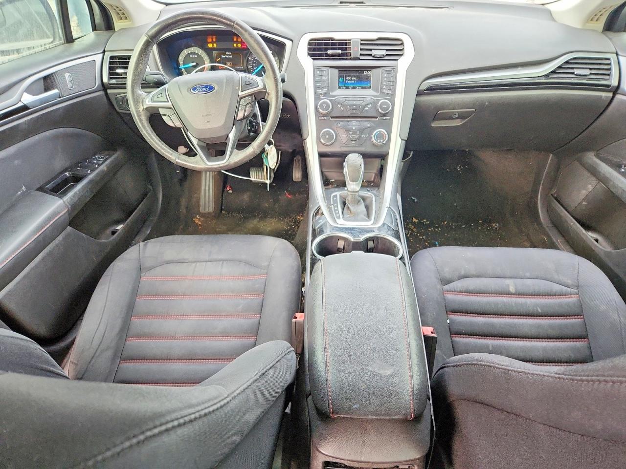 2014 FORD FUSION SE photo 8
