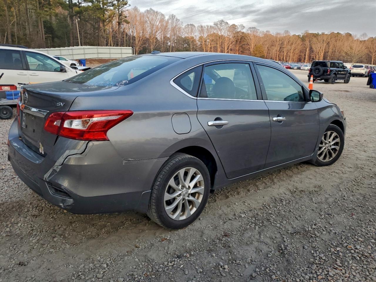 2017 NISSAN SENTRA S photo 5