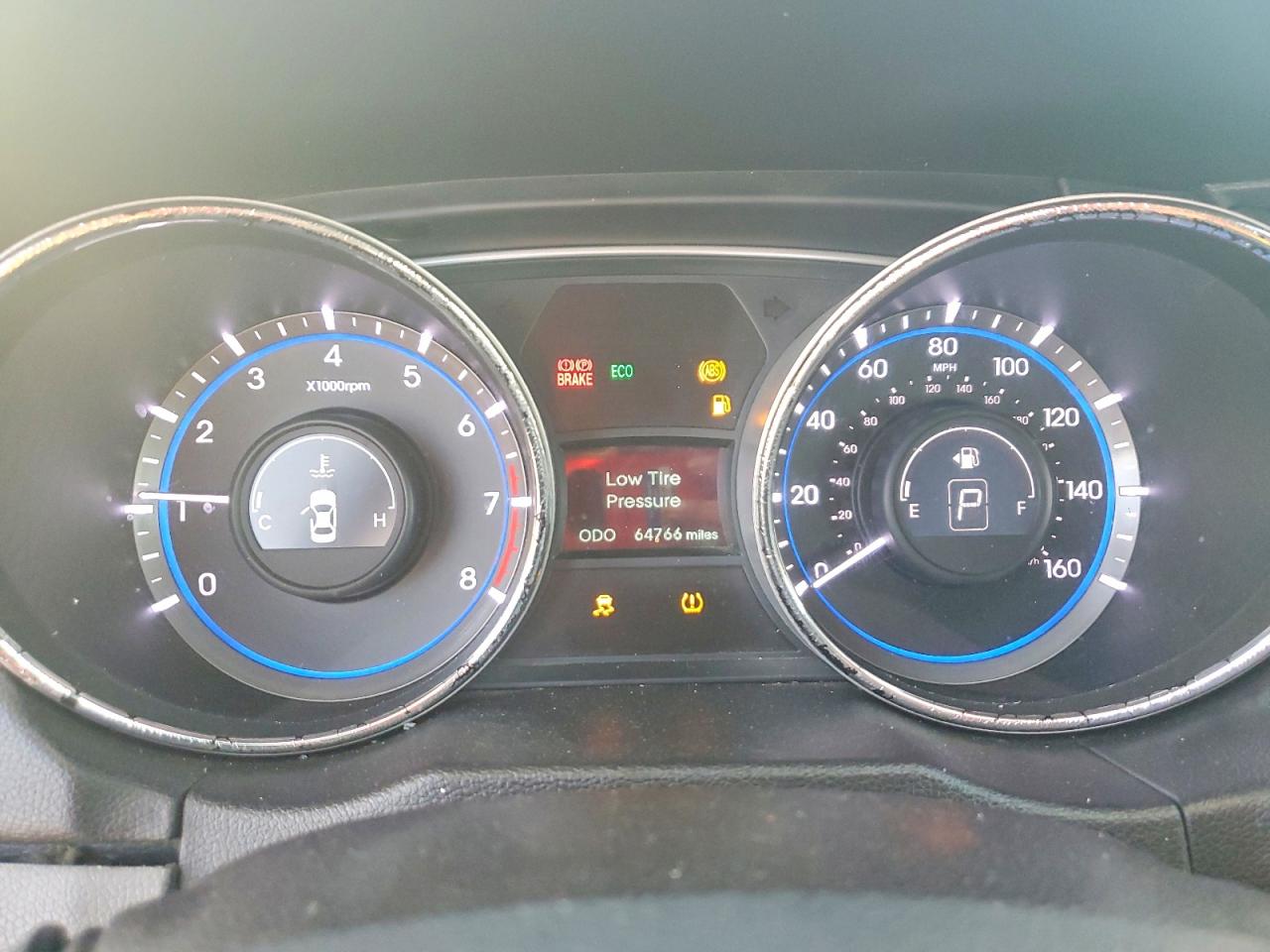 2014 HYUNDAI SONATA GLS photo 9