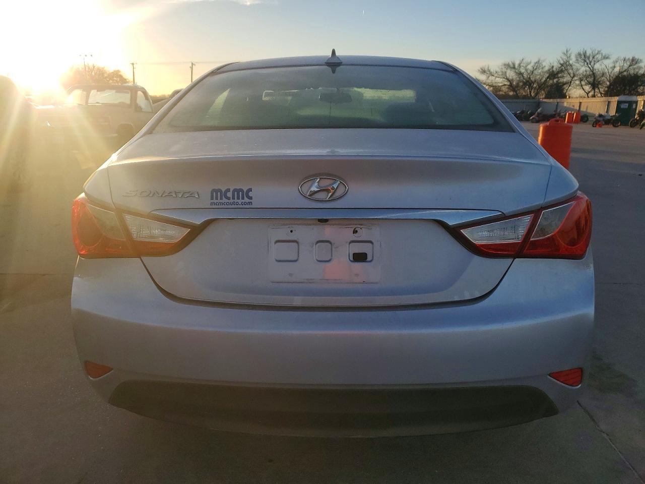 2014 HYUNDAI SONATA GLS photo 6