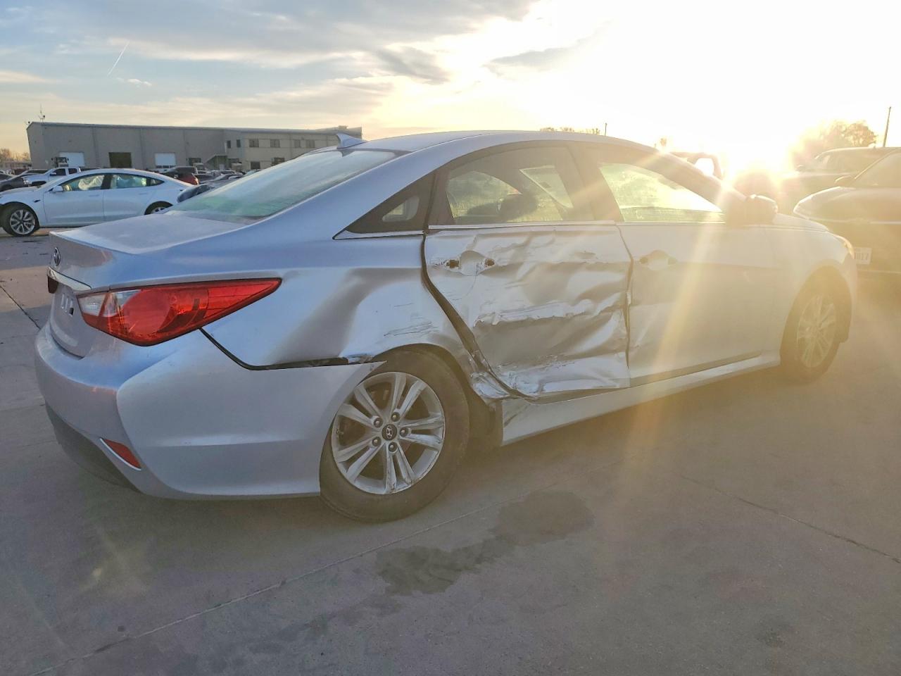 2014 HYUNDAI SONATA GLS photo 3