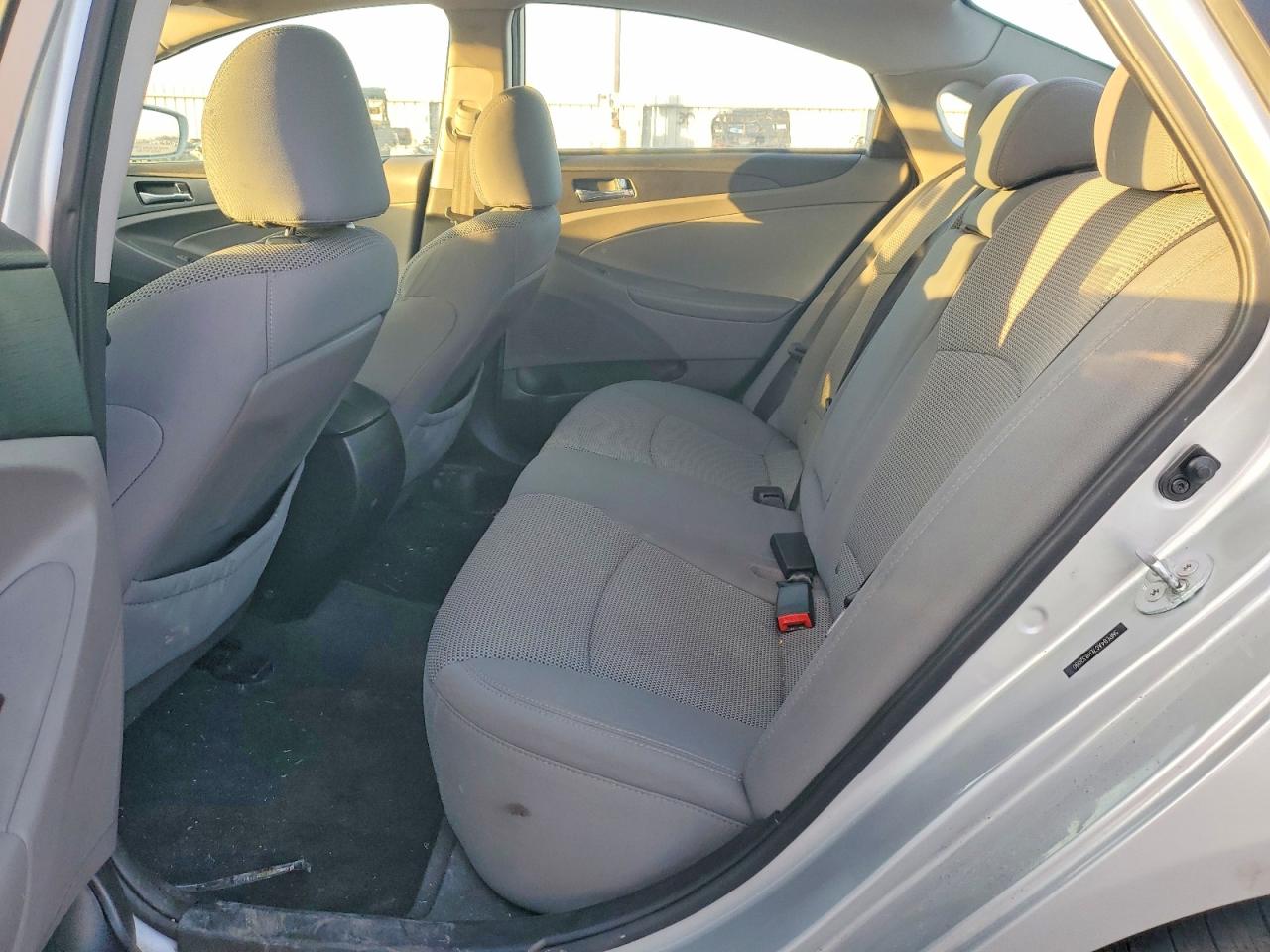 2014 HYUNDAI SONATA GLS photo 10