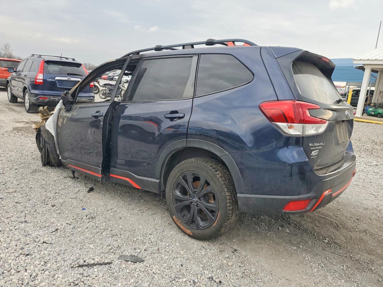 2021 SUBARU FORESTER SPORT photo 2