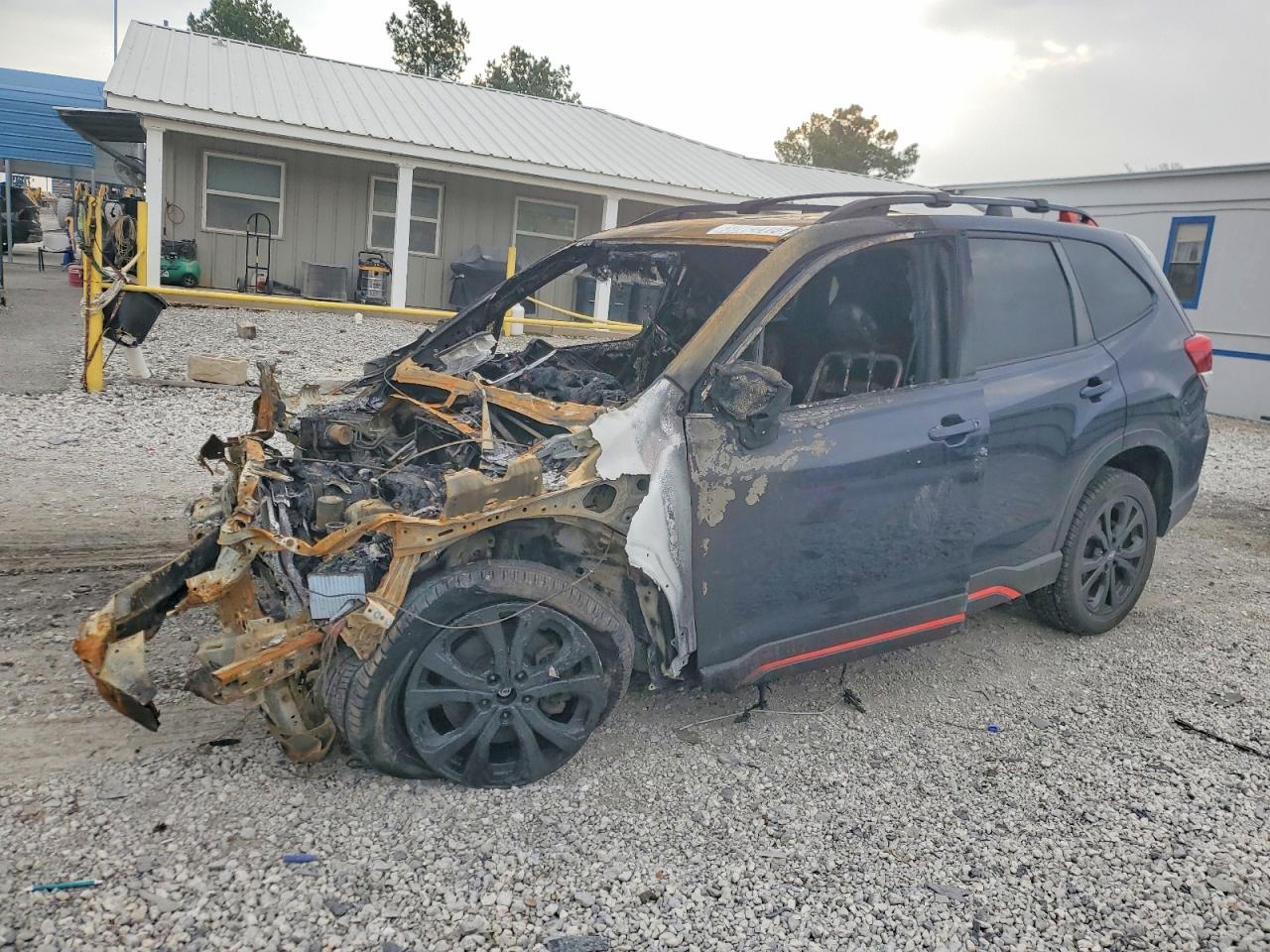 2021 SUBARU FORESTER