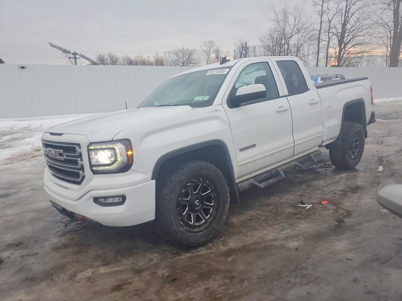 2017 GMC SIERRA