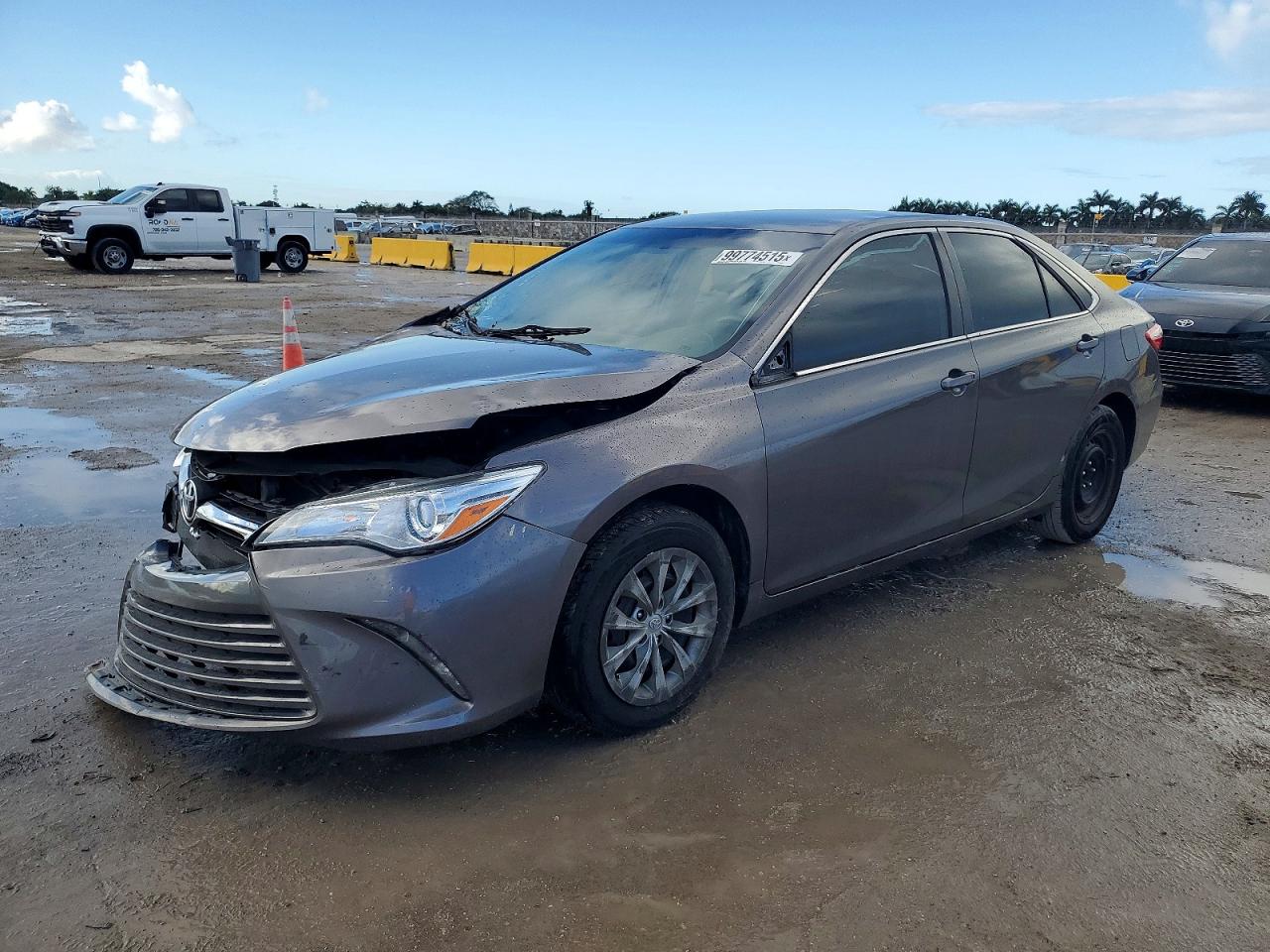 2016 TOYOTA CAMRY