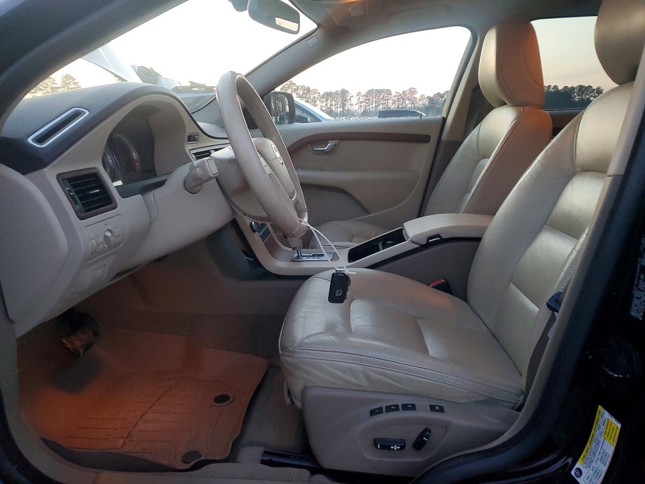2010 VOLVO XC70 3.2 photo 7