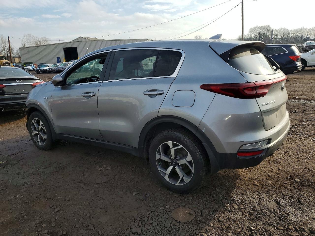 2020 KIA SPORTAGE LX photo 2
