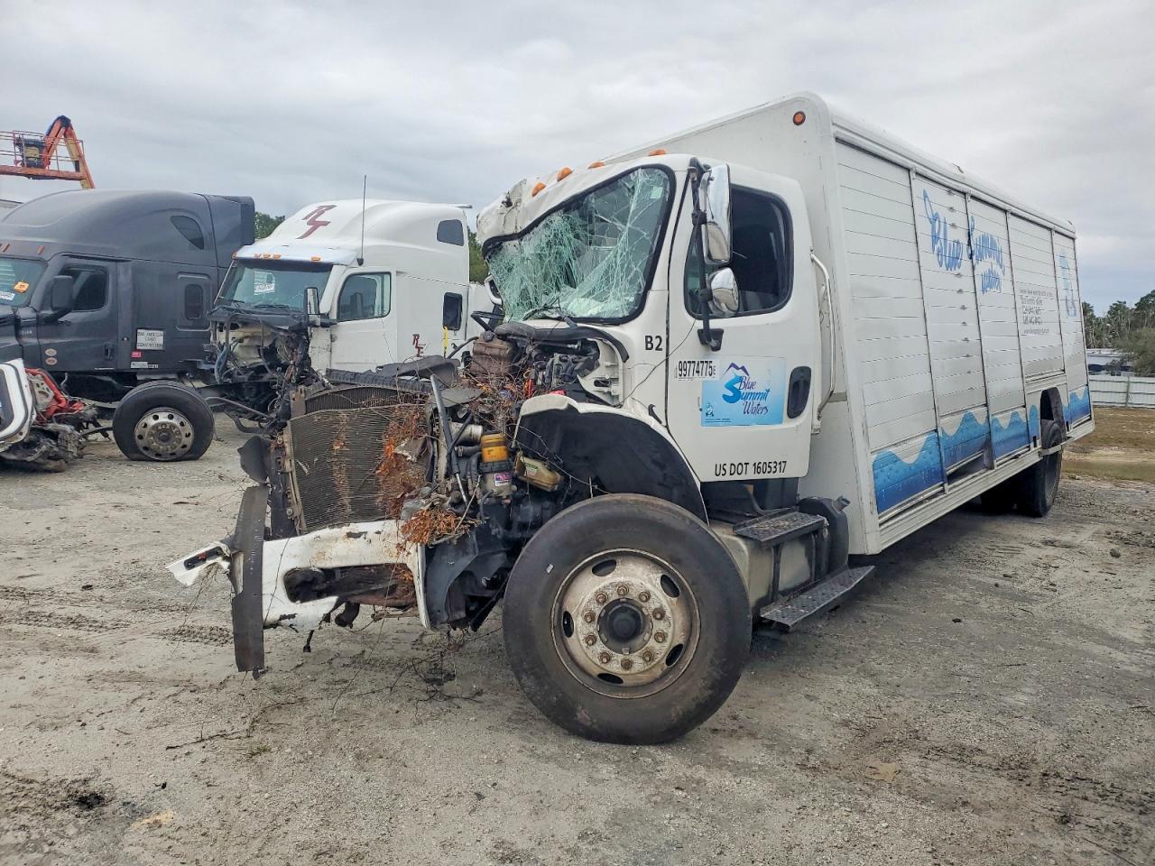 2015 FREIGHTLINER BUSINESS CLASS M2 DELIVERY TRUCK photo 2