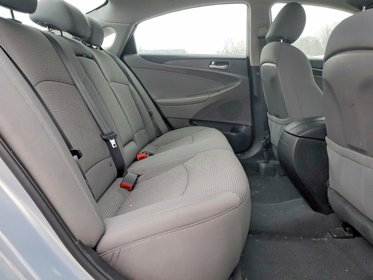 2012 HYUNDAI SONATA GLS photo 10