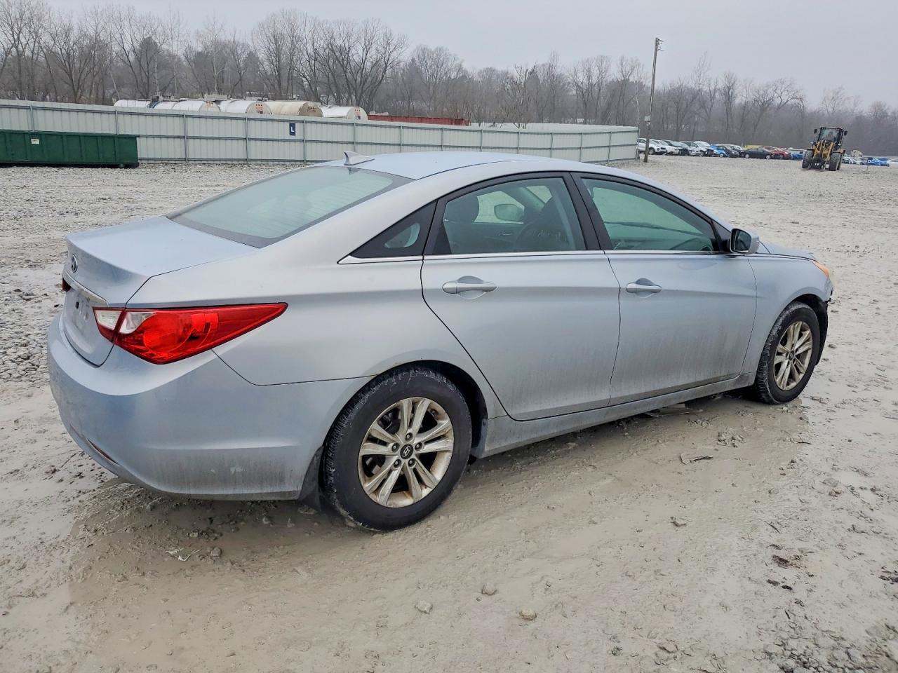 2012 HYUNDAI SONATA GLS photo 3