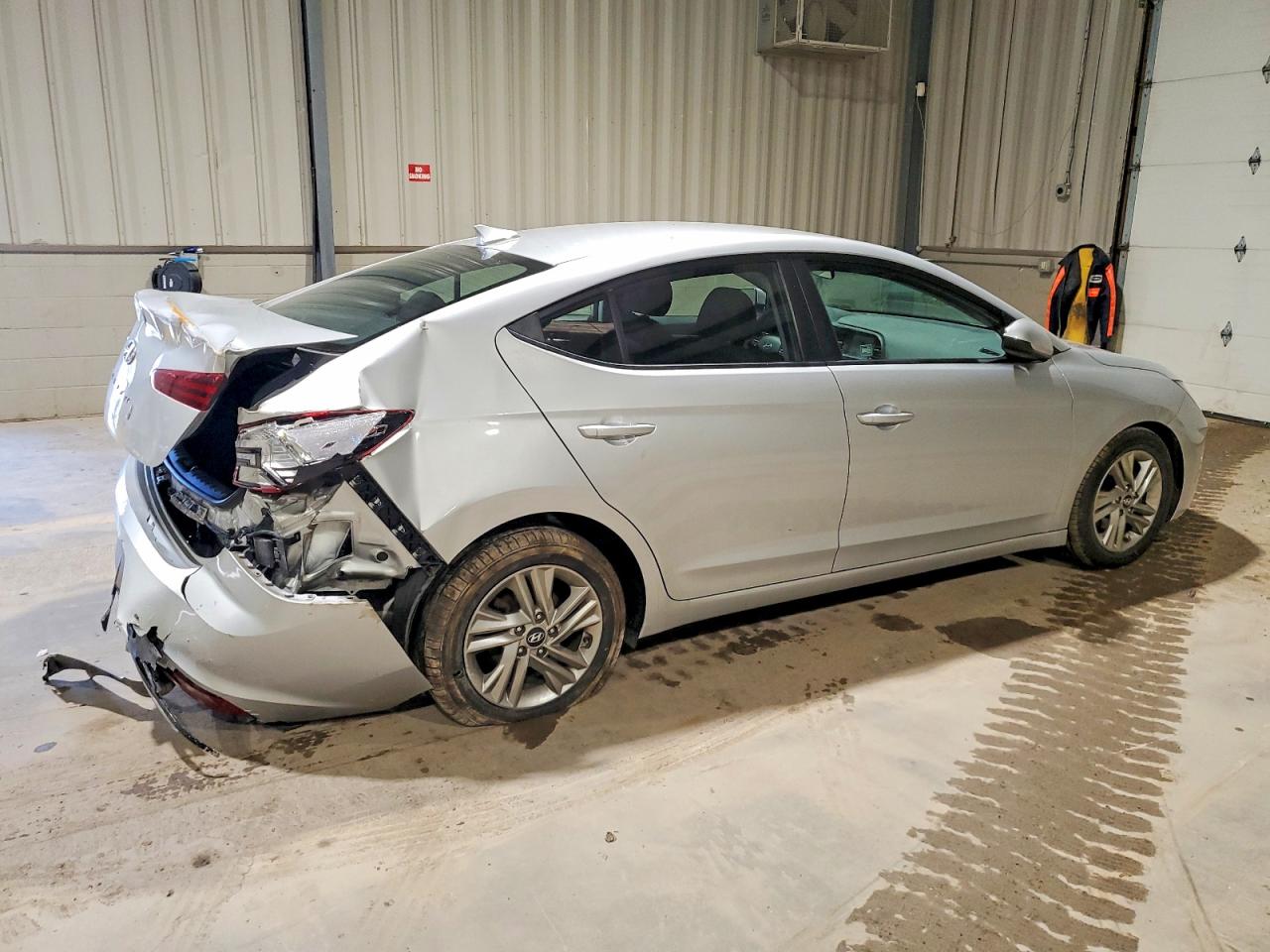 2019 HYUNDAI ELANTRA SEL photo 3