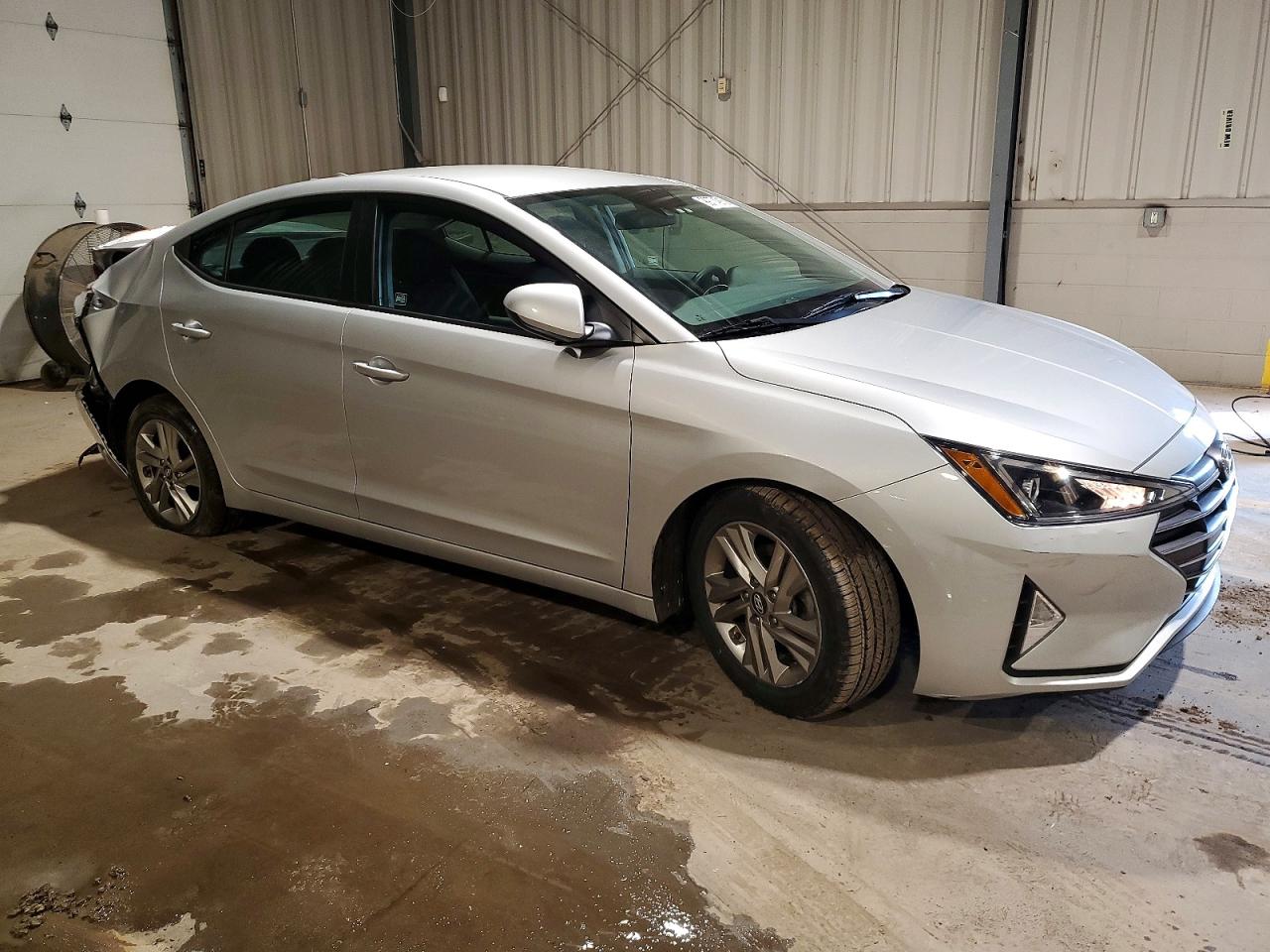 2019 HYUNDAI ELANTRA SEL photo 4