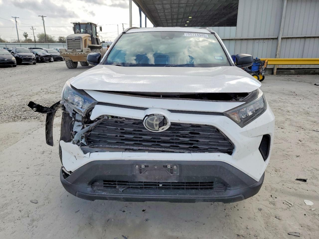 2021 TOYOTA RAV4 LE photo 5