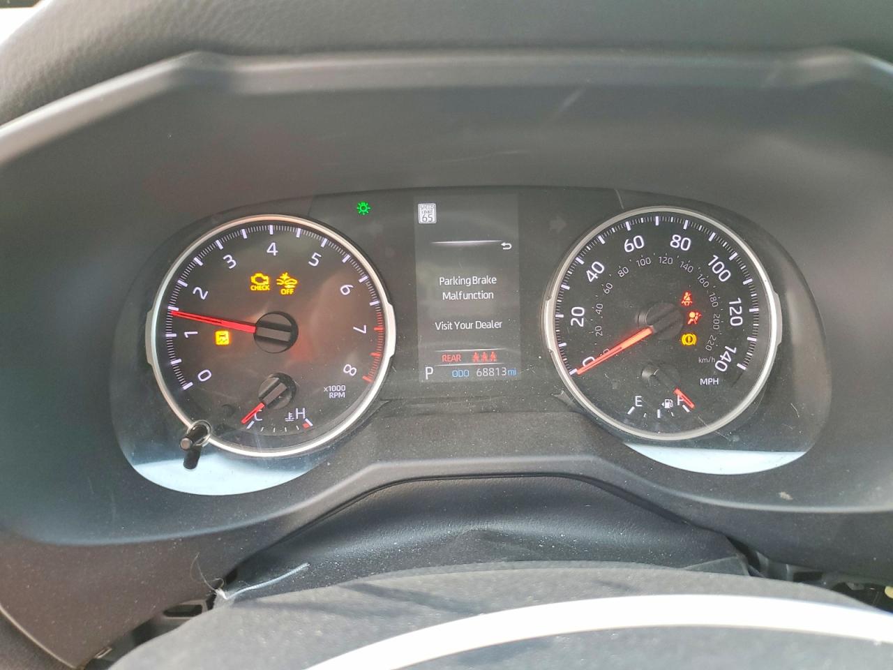 2021 TOYOTA RAV4 LE photo 9