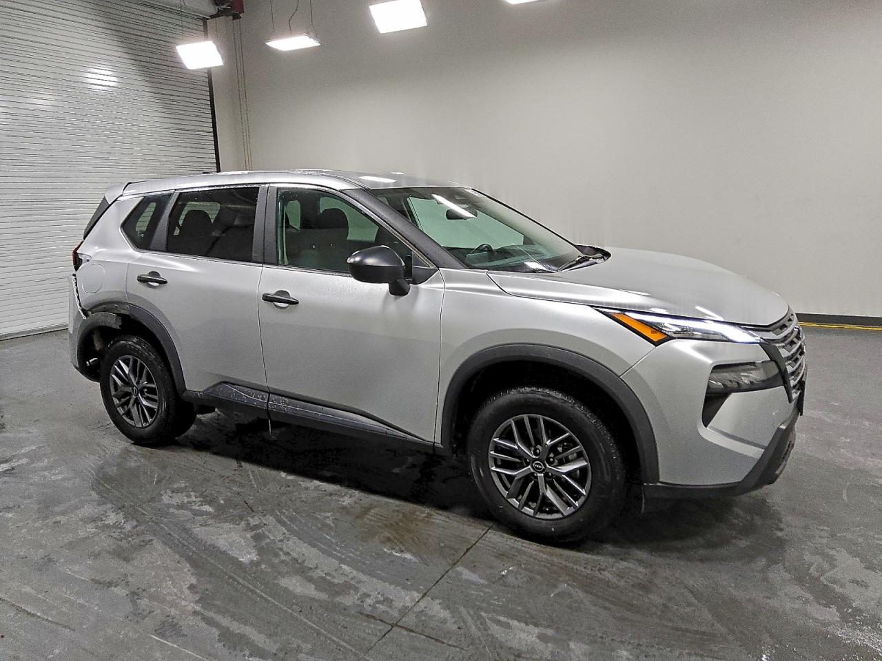 2024 NISSAN ROGUE S photo 4
