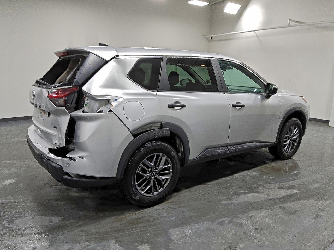 2024 NISSAN ROGUE S photo 3
