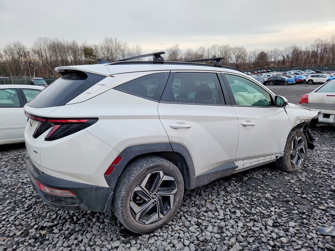 2024 HYUNDAI TUCSON SEL photo 3