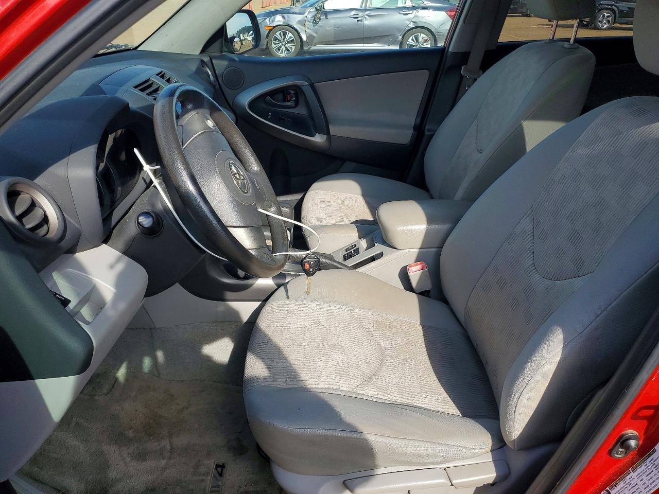 2010 TOYOTA RAV4 photo 7