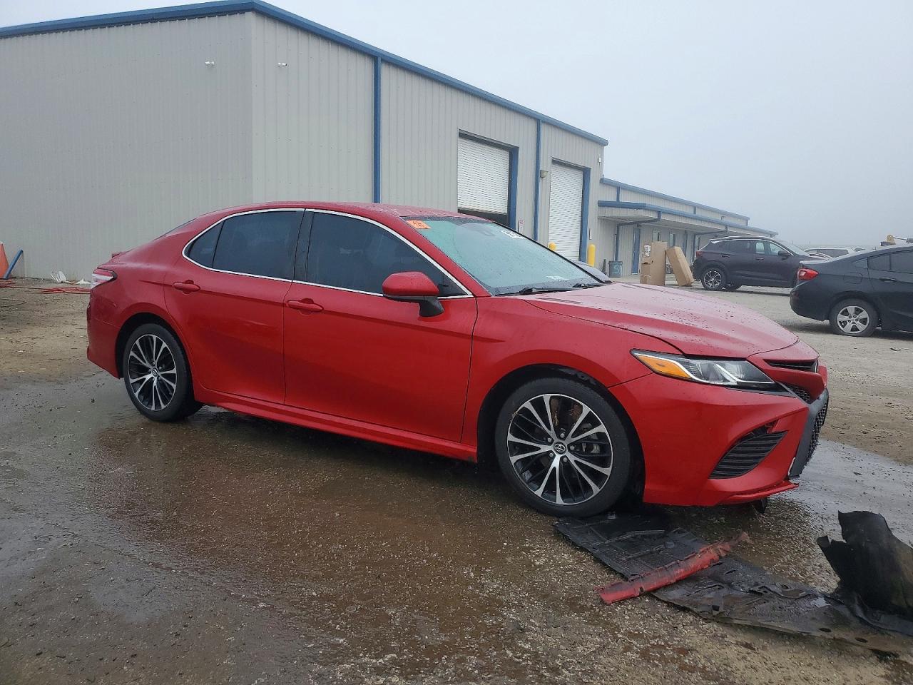 2020 TOYOTA CAMRY SE photo 7